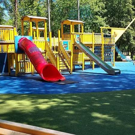 Klimatyzacja Air-conditioned *